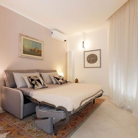 Siena Uptown - Sabrina'S Charming Apartment Exterior foto